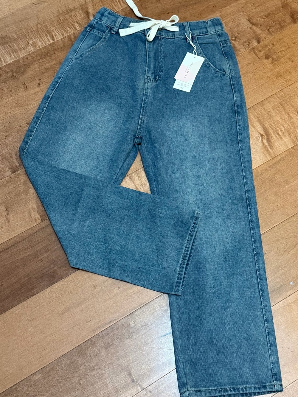 Relaxed Straight Pull-On Jeans in Vintage Blue